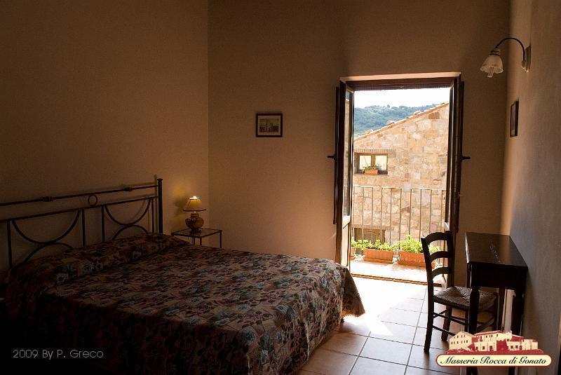 Masseria Rocca Di Gonato Castelbuono  Room photo
